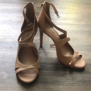 Gianni Bini nude heels